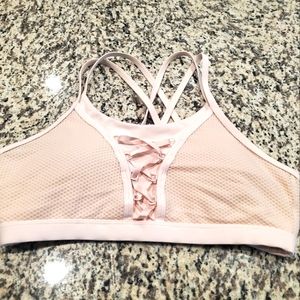 Is Lorna Jane pink sports bra size medium